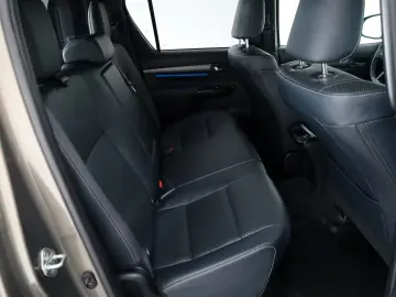 Hilux 2.8 D-4D Invincible Sport