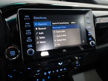 Hilux 2.8 D-4D Invincible Sport