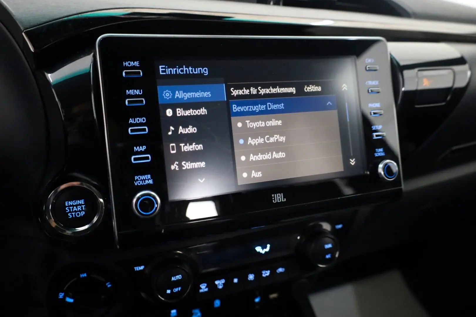 Hilux 2.8 D-4D Invincible Sport