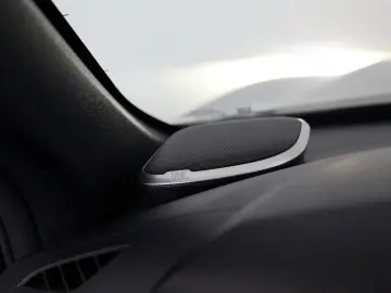 Hilux 2.8 D-4D Invincible Sport