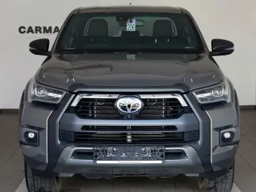 Hilux 2.8 D-4D Invincible Sport