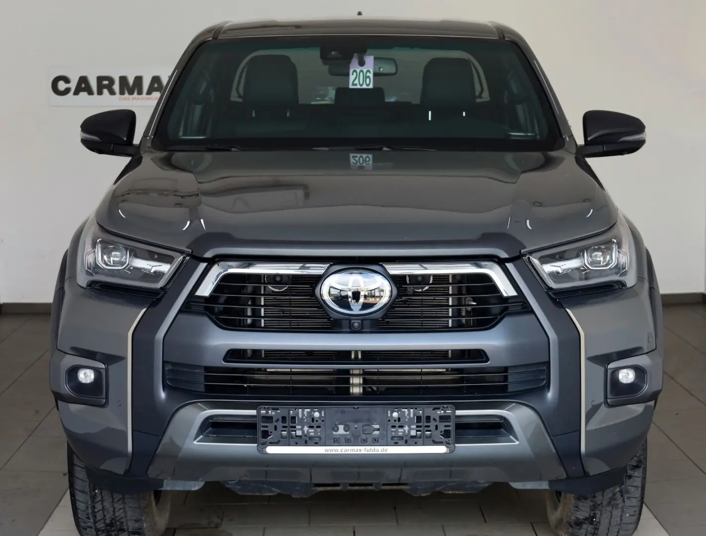 Hilux 2.8 D-4D Invincible Sport