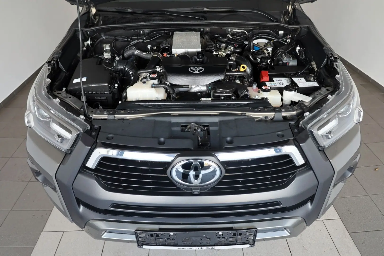 Hilux 2.8 D-4D Invincible Sport