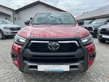 Hilux Invincible 2.8