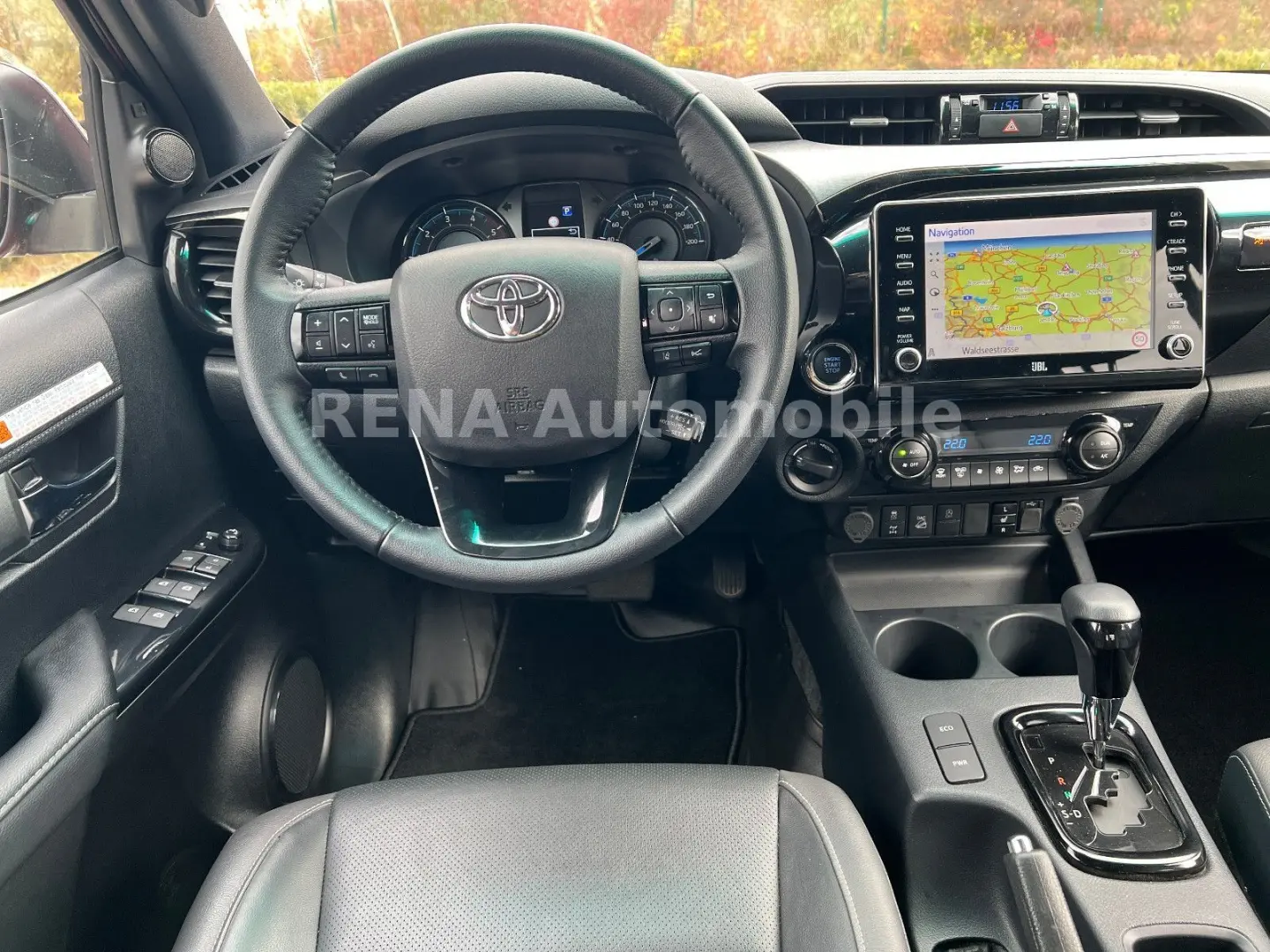 Hilux Invincible 2.8