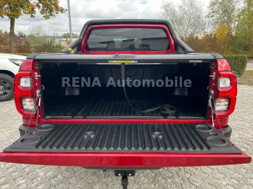 Hilux Invincible 2.8