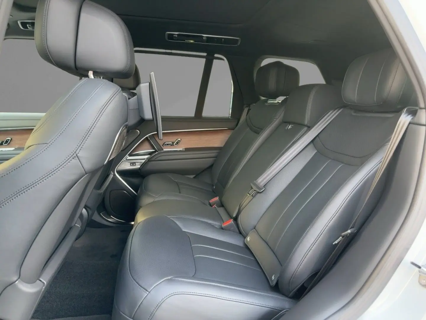 Range Rover P530 Autobiography SWB Multimedia