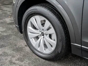 Q8 SUV TFSI e 55 TFSI e quattro 280(381) tiptron