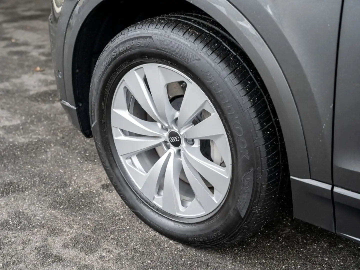 Q8 SUV TFSI e 55 TFSI e quattro 280(381) tiptron