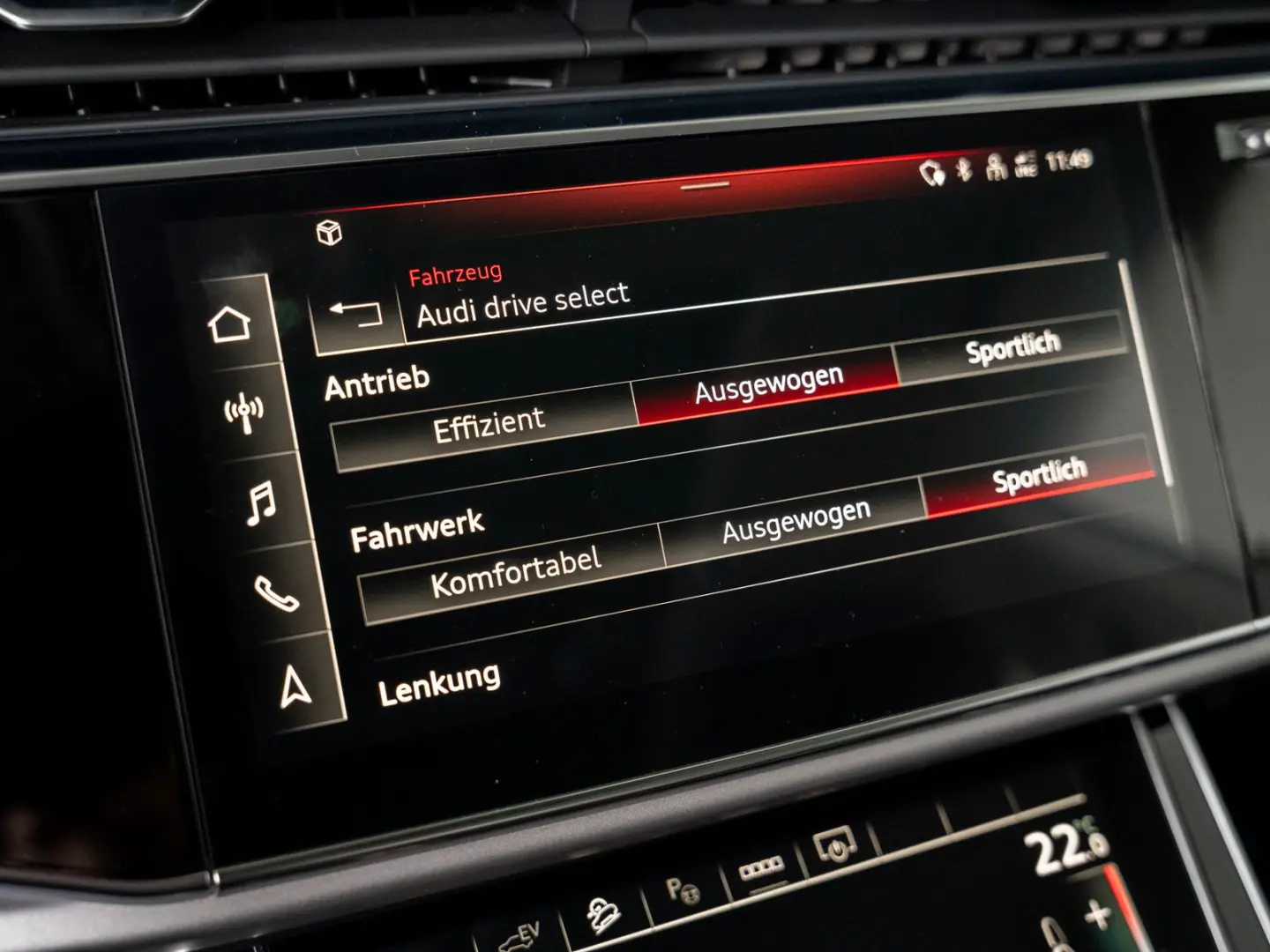 Q8 SUV TFSI e 55 TFSI e quattro 280(381) tiptron