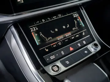 Q8 SUV TFSI e 55 TFSI e quattro 280(381) tiptron