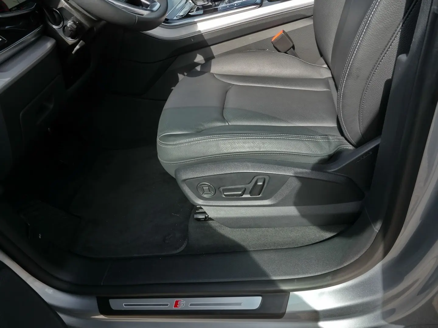 Q8 50 TDI quattro S-line (Ext) HuD Pano Air AHK