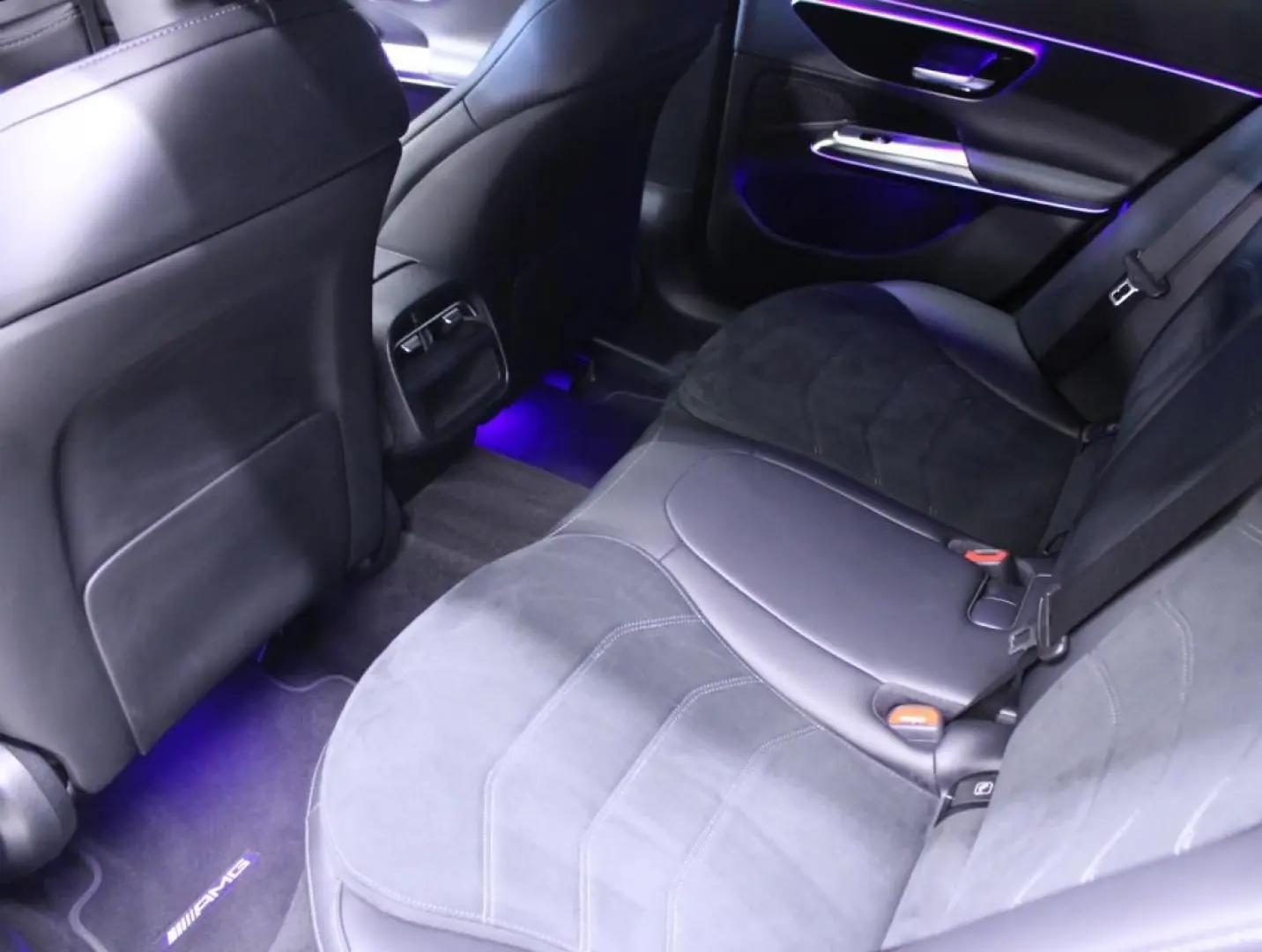 E 220 d AMG Night Distronic Navi Kamera MBUX SHZ