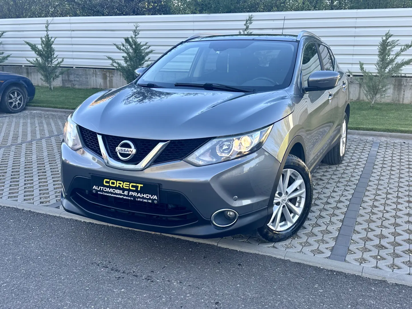 Nissan Qashqai  148.000 Km  geam panoramic  garantie  rate