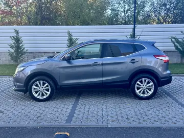 Nissan Qashqai  148.000 Km  geam panoramic  garantie  rate