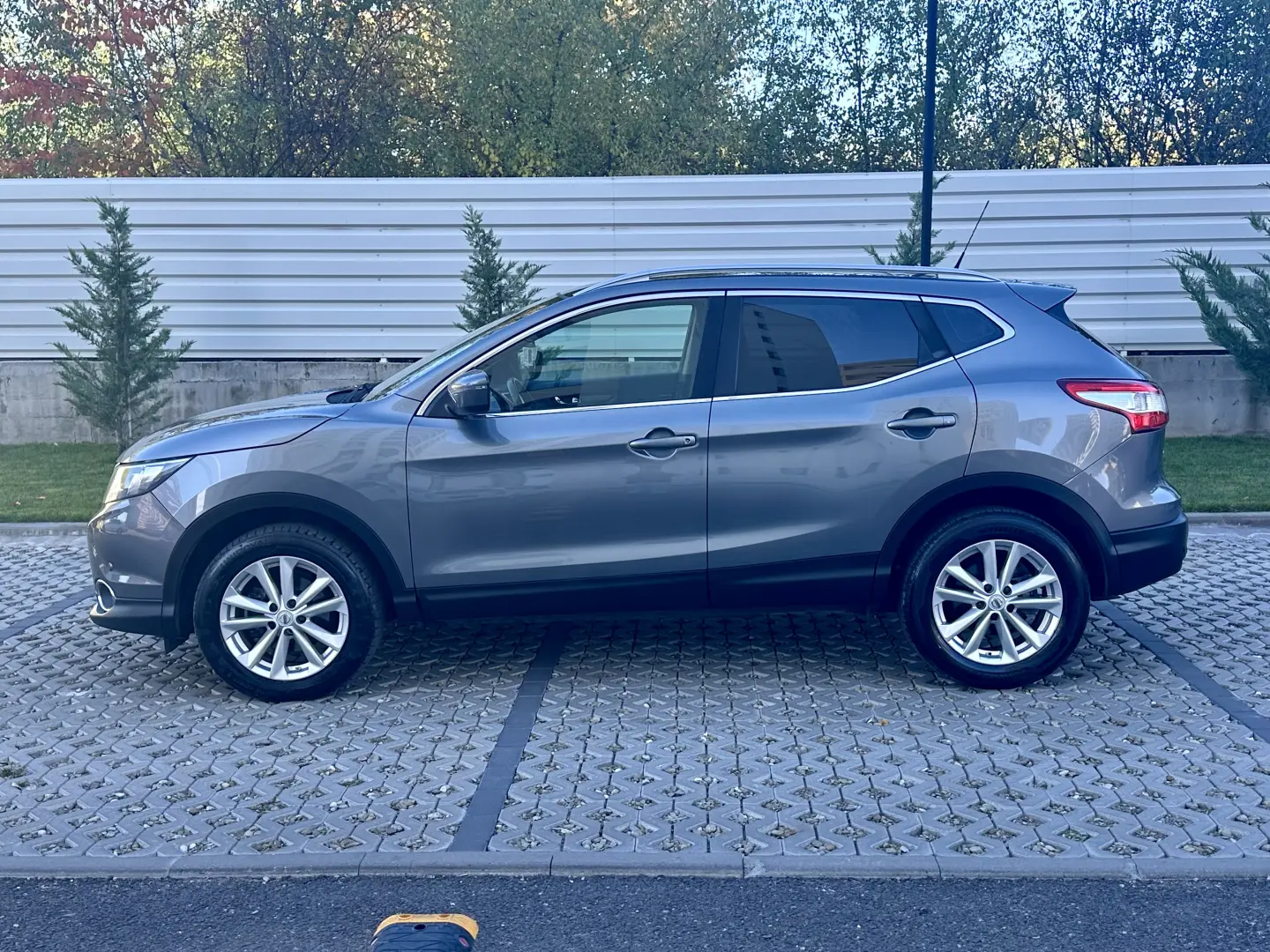 Nissan Qashqai  148.000 Km  geam panoramic  garantie  rate