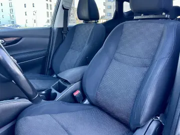 Nissan Qashqai  148.000 Km  geam panoramic  garantie  rate