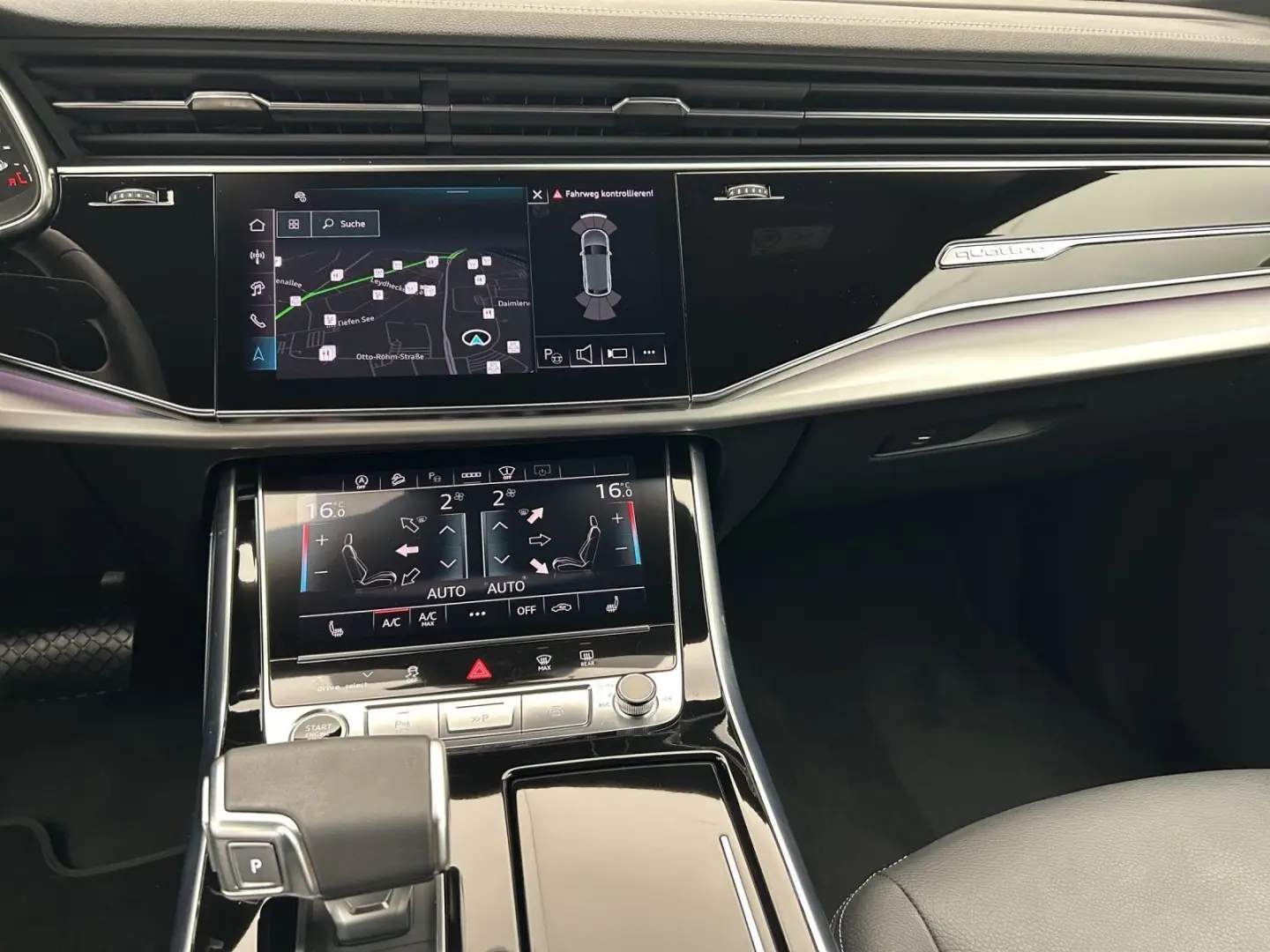 Audi Q8 55 TFSI quattro S line Navi Matrix Alu AHK HU