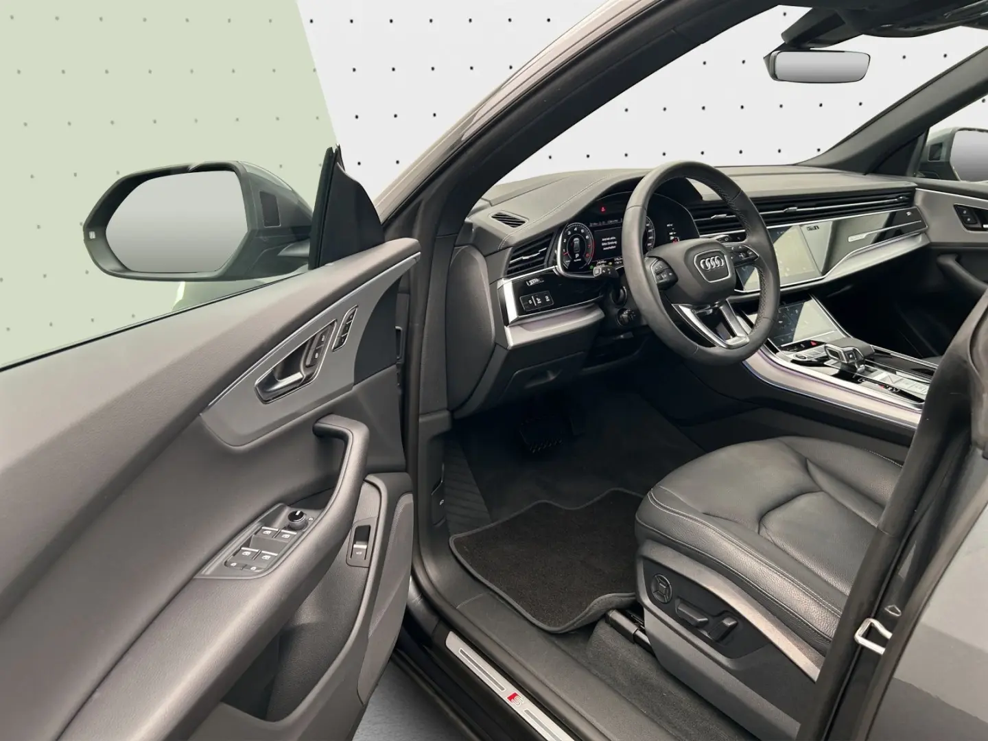 Audi Q8 55 TFSI quattro S line Navi Matrix Alu AHK HU