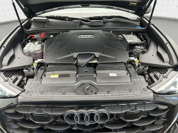Audi Q8 55 TFSI quattro S line Navi Matrix Alu AHK HU