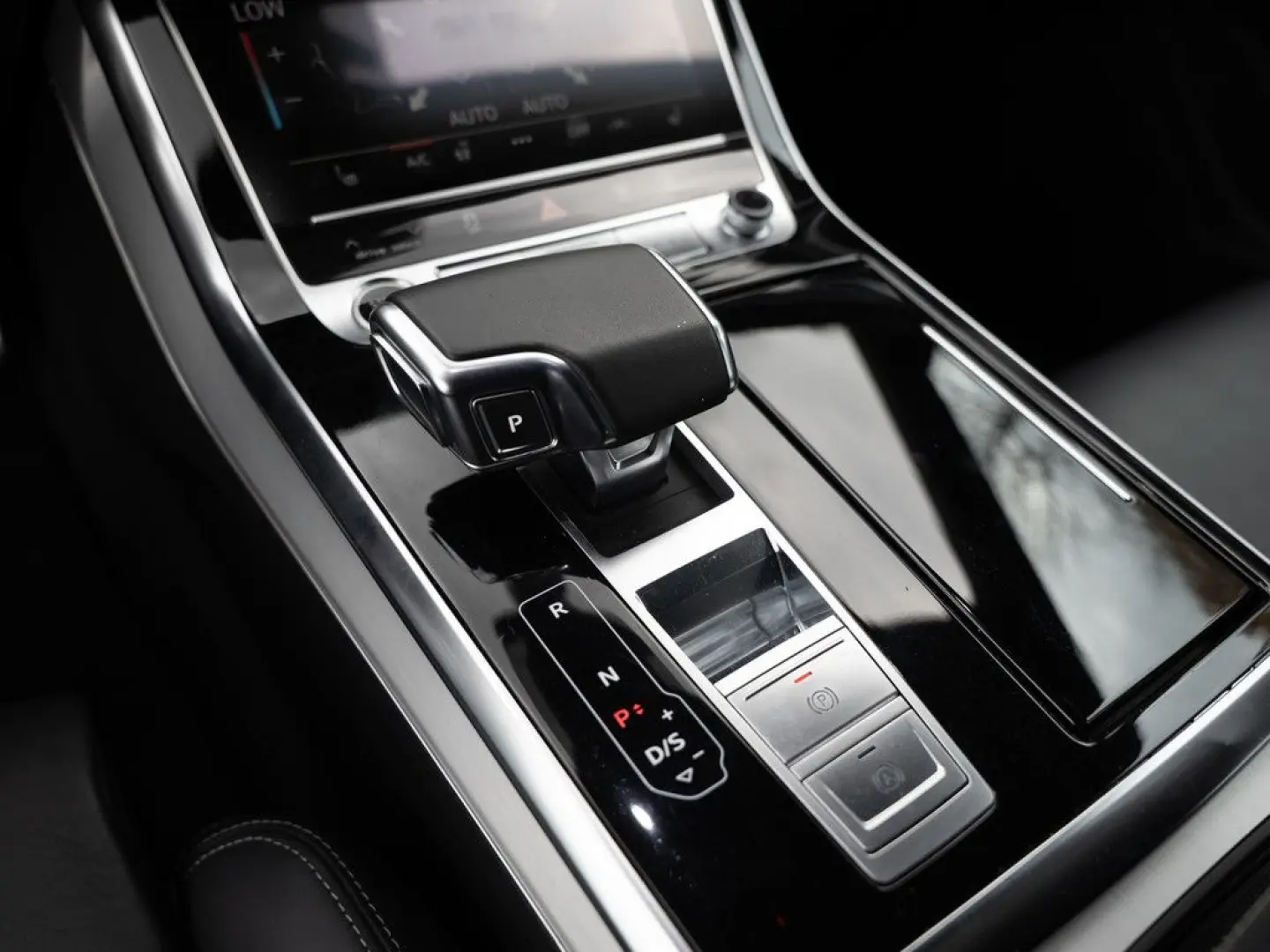 Q8 55 TFSI e quattro S-Line AHK HUD 360  LED SHZ