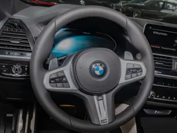 X4 M40i HUD 360