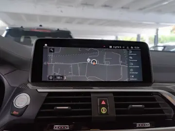 X4 M40i HUD 360