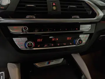 X4 M40i HUD 360