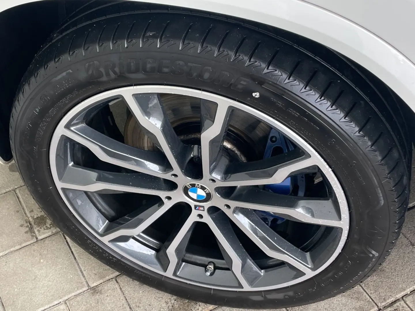 X4 M40i