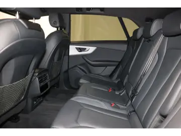 Q8 55 TFSI quattro S line UPE113 Matrix R-Kamera
