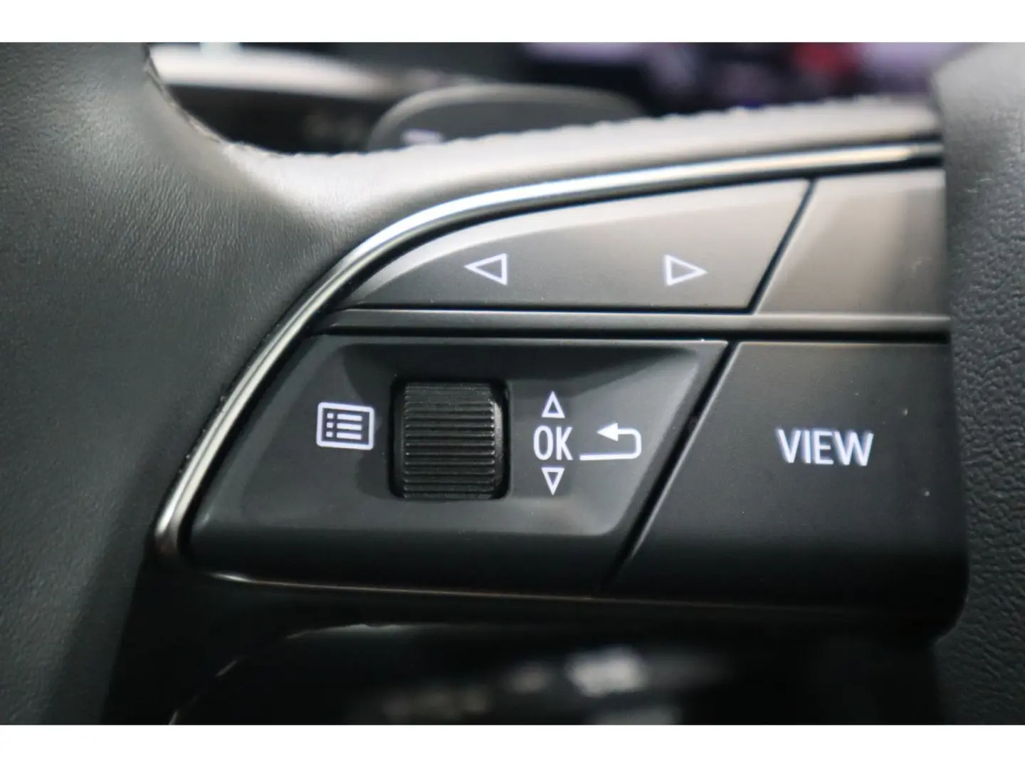 Q8 55 TFSI quattro S line UPE113 Matrix R-Kamera