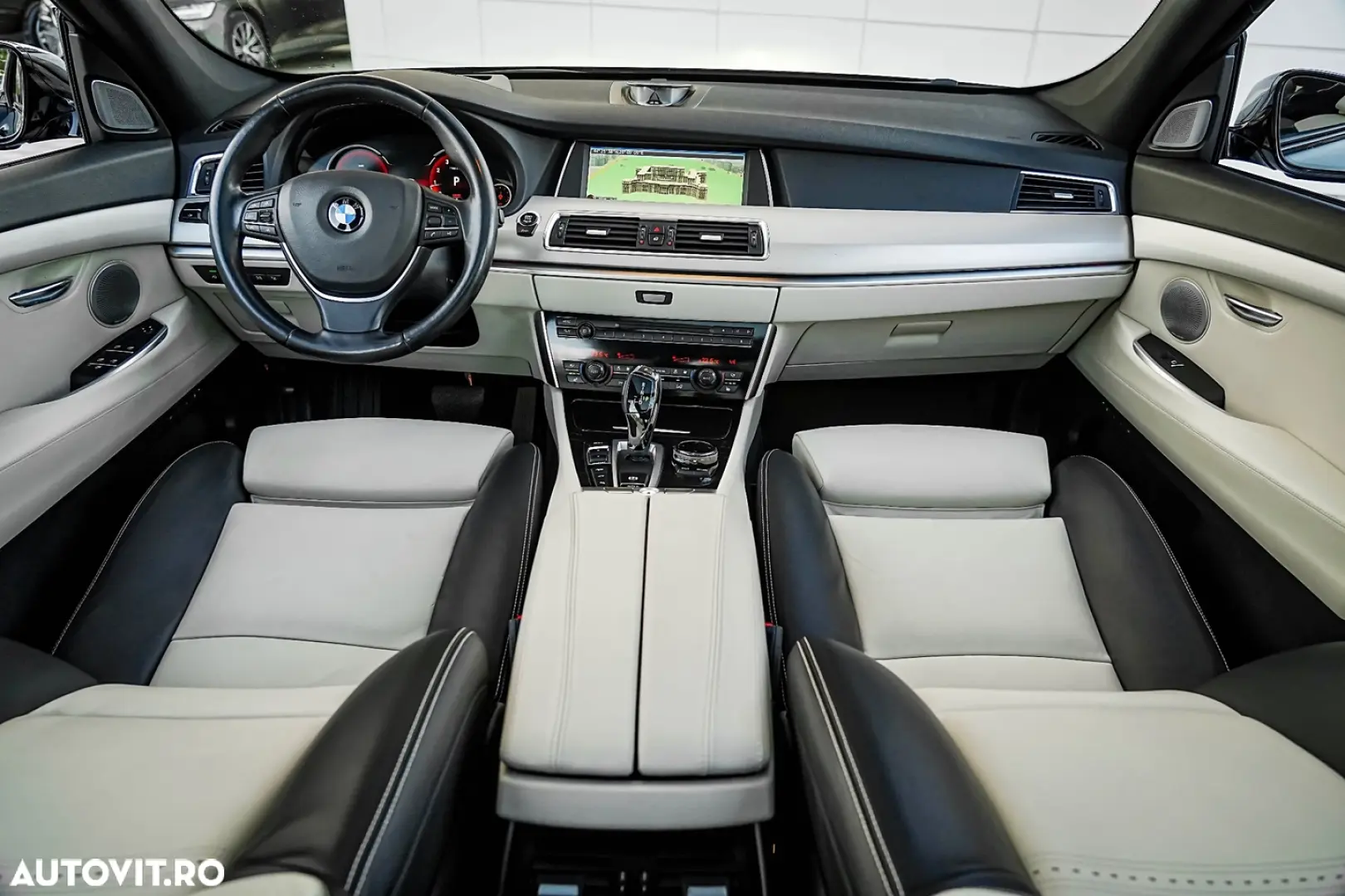 BMW Seria 5 550i xDrive Gran Turismo Aut. Luxury Line