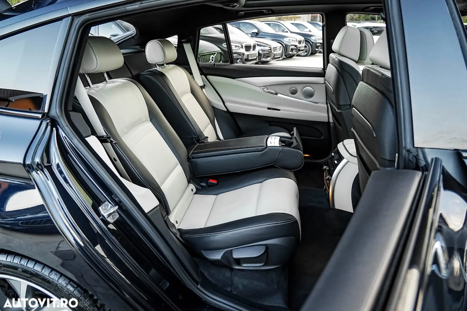 BMW Seria 5 550i xDrive Gran Turismo Aut. Luxury Line