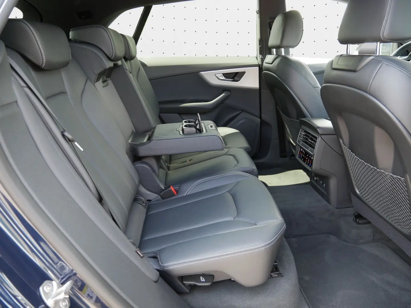 Q8 55 TFSI quattro S line air Tour 360  Matrix