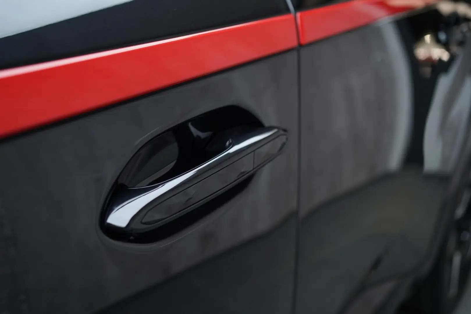 XM50e   B&W   Massage   Integral   SoftCl   HUD