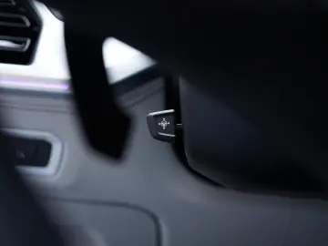 XM50e   B&W   Massage   Integral   SoftCl   HUD