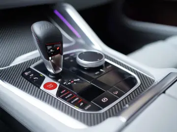 XM50e   B&W   Massage   Integral   SoftCl   HUD