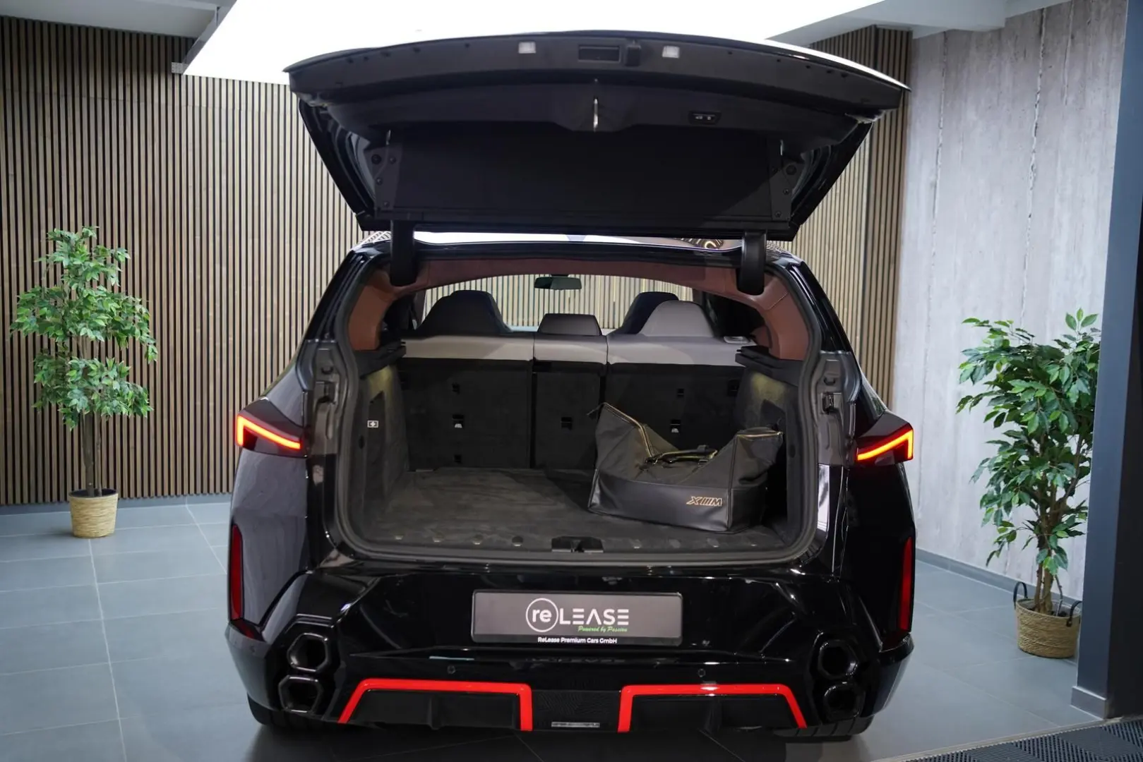 XM50e   B&W   Massage   Integral   SoftCl   HUD