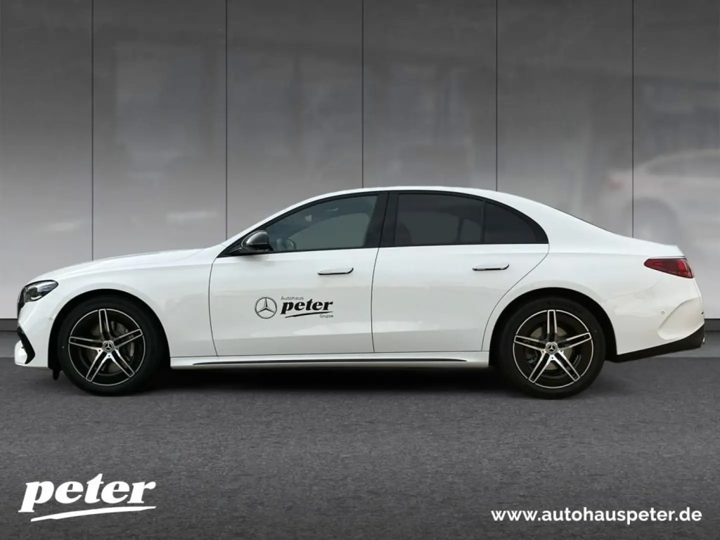 E 200 AMG Superscreen Night Panorama-SD