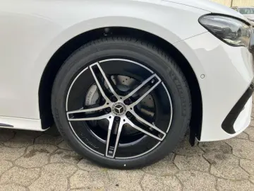 E 200 AMG Superscreen Night Panorama-SD