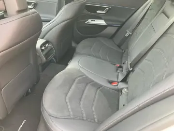 E 200 AMG Superscreen Night Panorama-SD