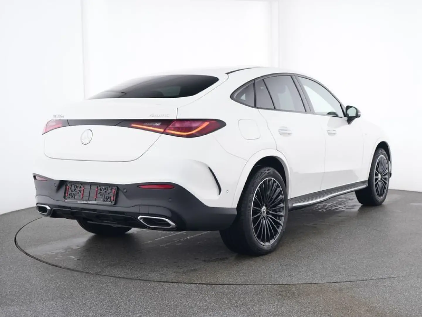 GLC 300e AMG Prem  AHK DISTR BUR3D Night HUD 360