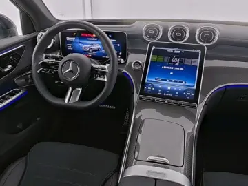 GLC 300e AMG Prem  AHK DISTR BUR3D Night HUD 360