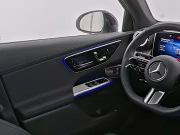 GLC 300e AMG Prem  AHK DISTR BUR3D Night HUD 360