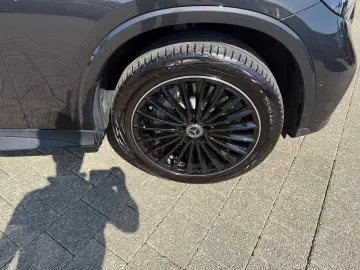 GLC 300e AMG 4M Premium Night 20´ Burmester AHK