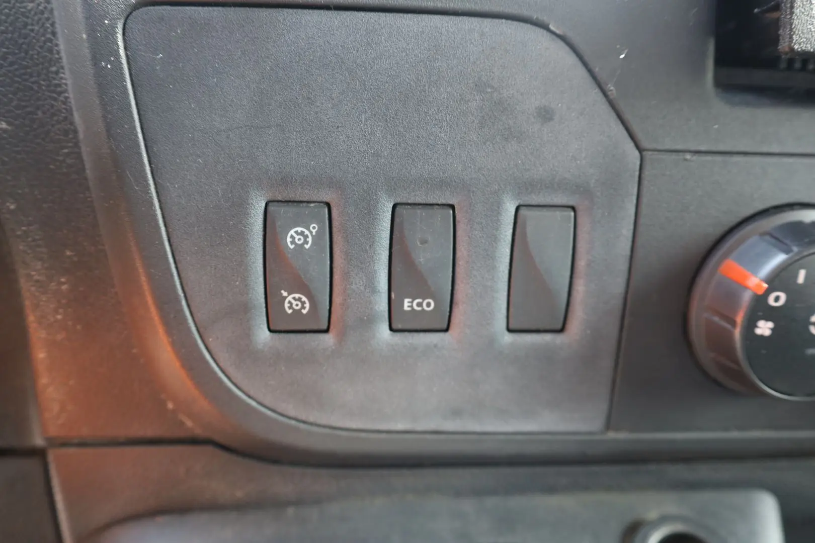 Renault Master Basculabil 2.3 L2 130 CP