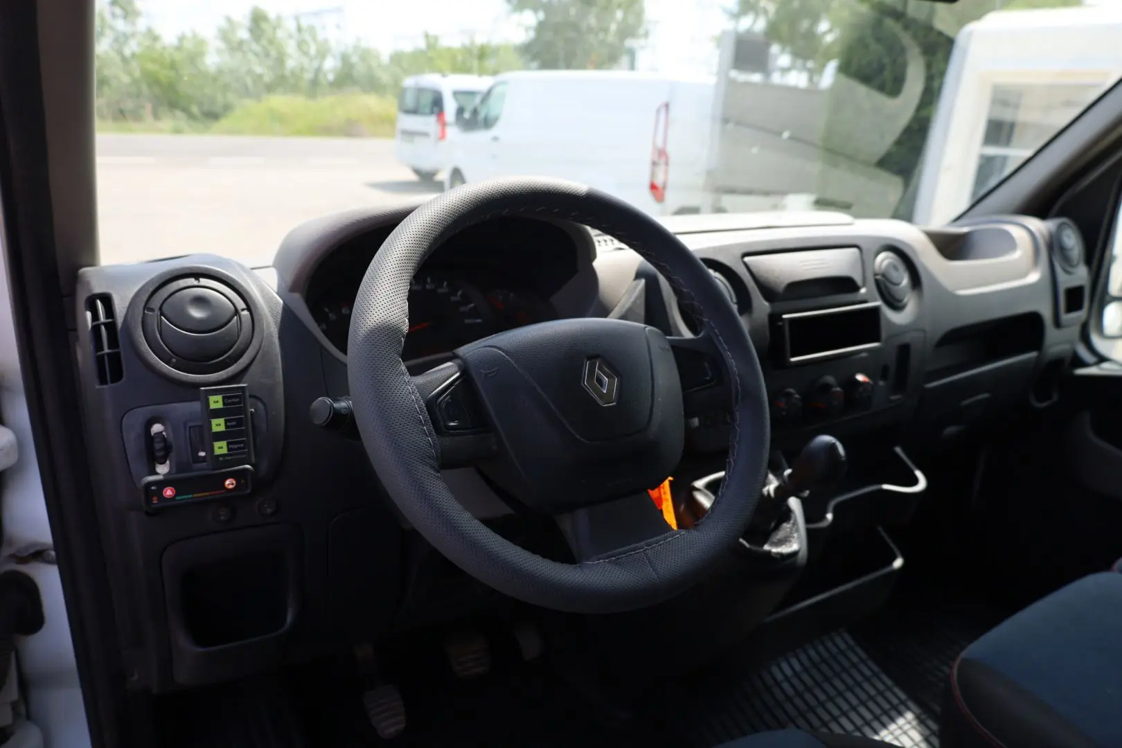 Renault Master Basculabil 2.3 L2 130 CP