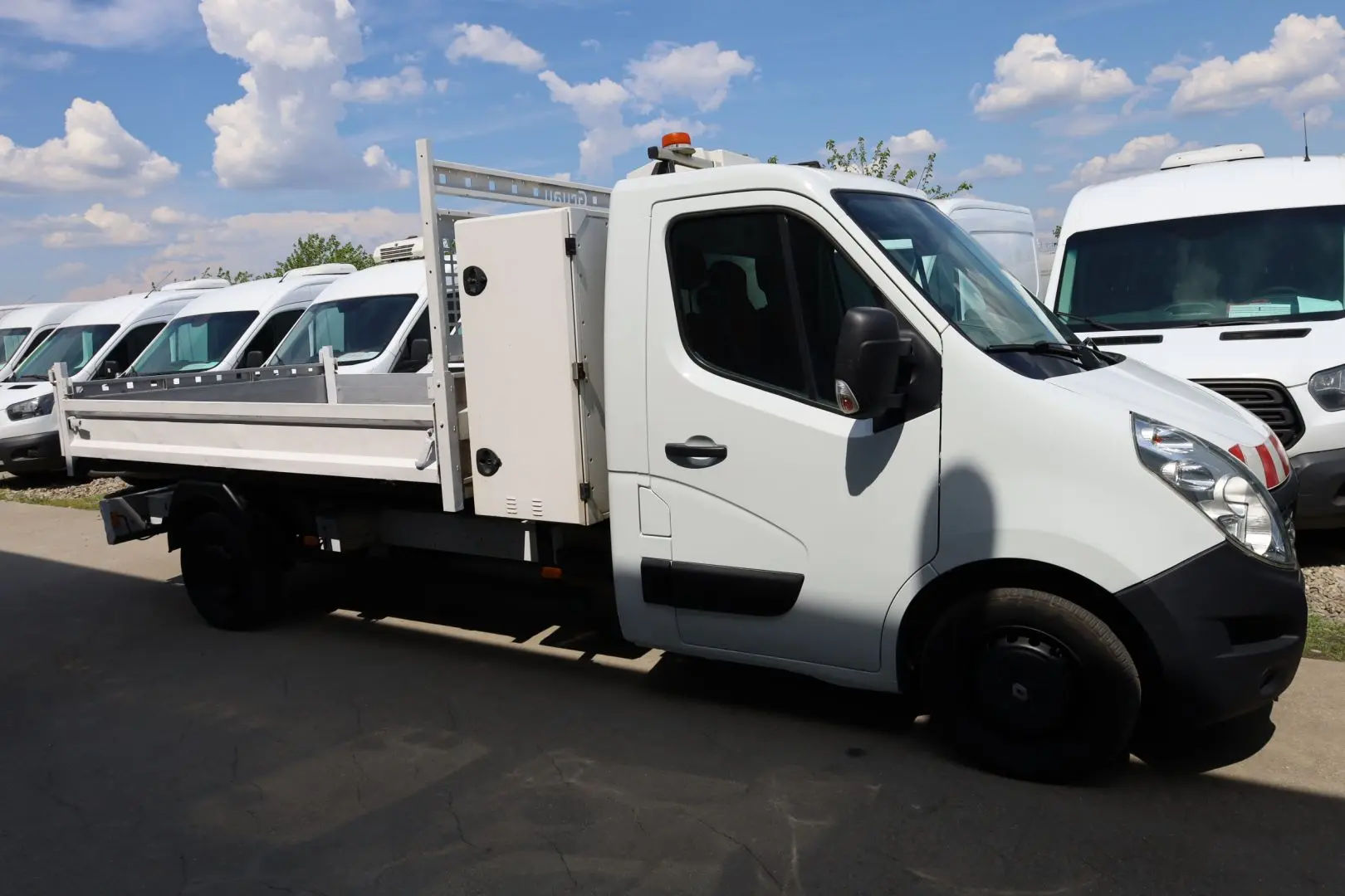 Renault Master Basculabil 2.3 L2 130 CP