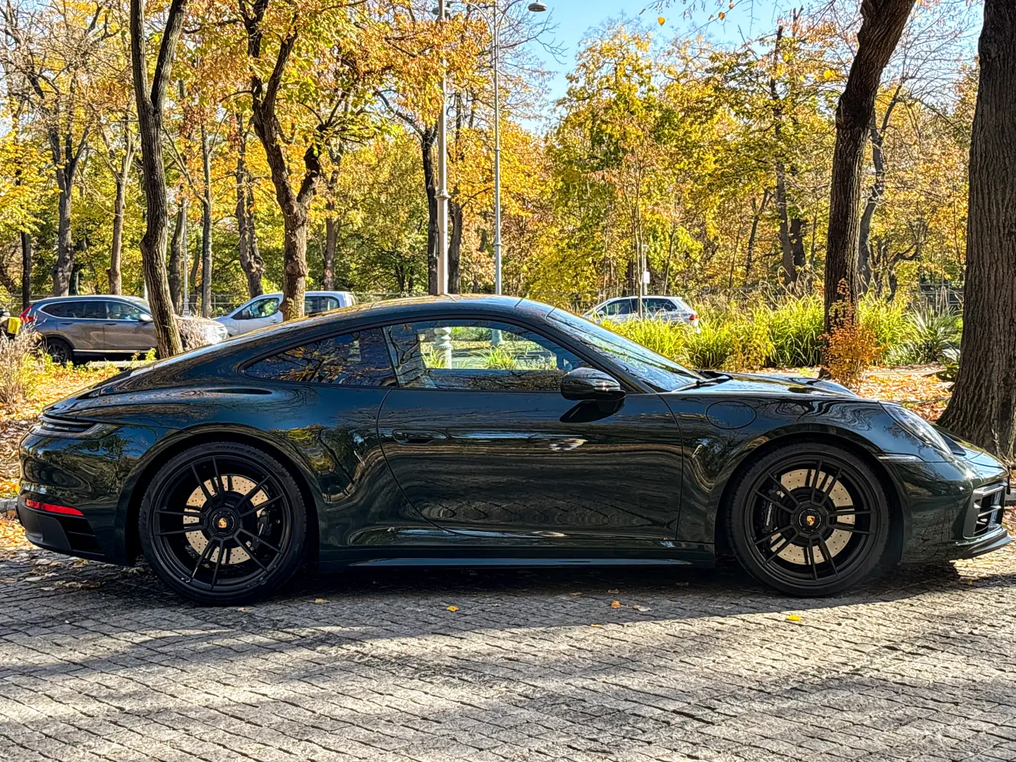 Porsche  992  4 GTS