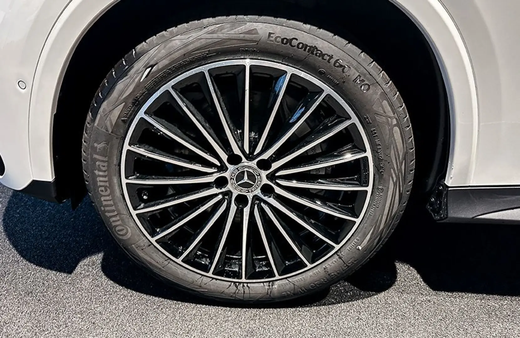 GLC 200 4M Ed.AMG Night DigiL Pano AHK Distronic